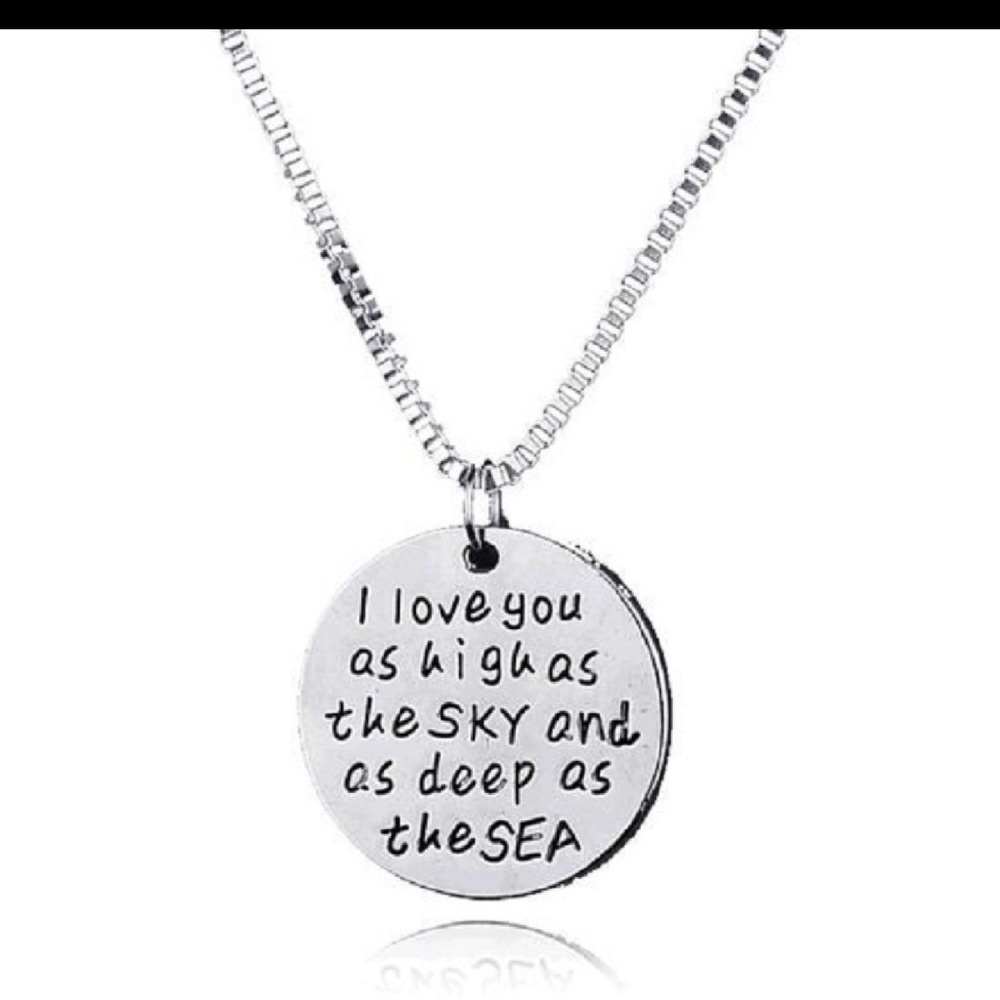 Round Choker Pendant & Box Link Chain